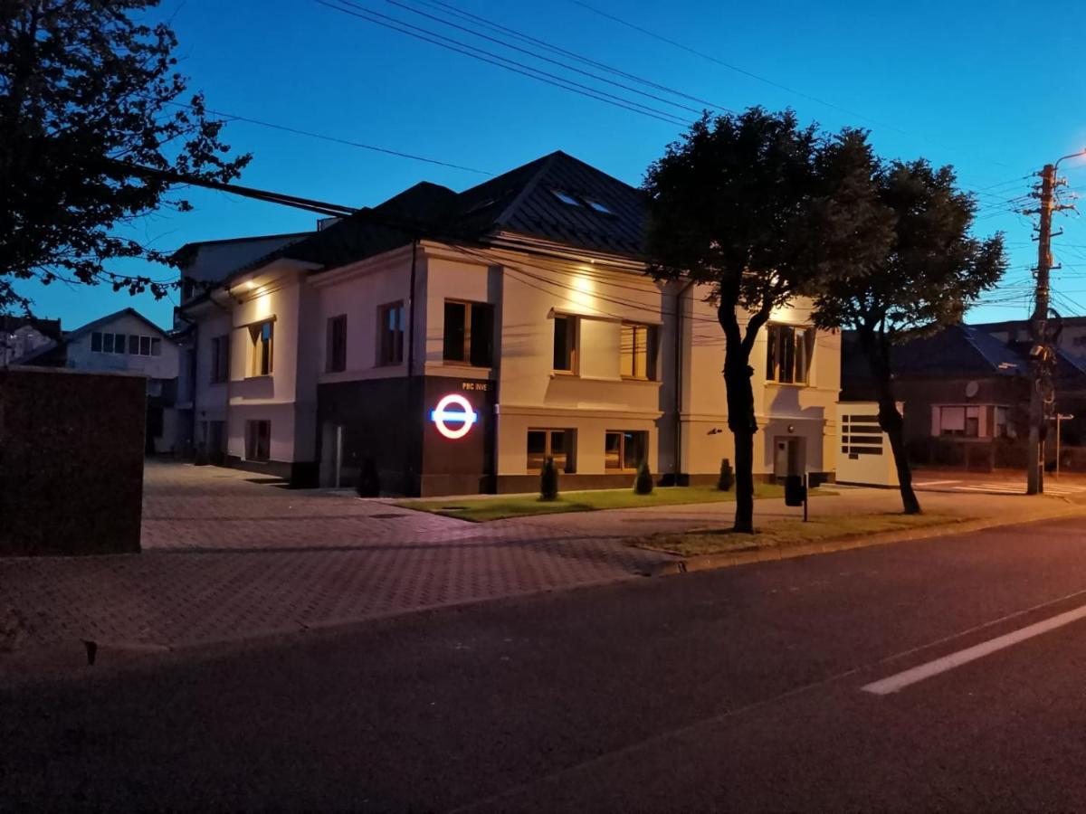 English House Бистрица Экстерьер фото